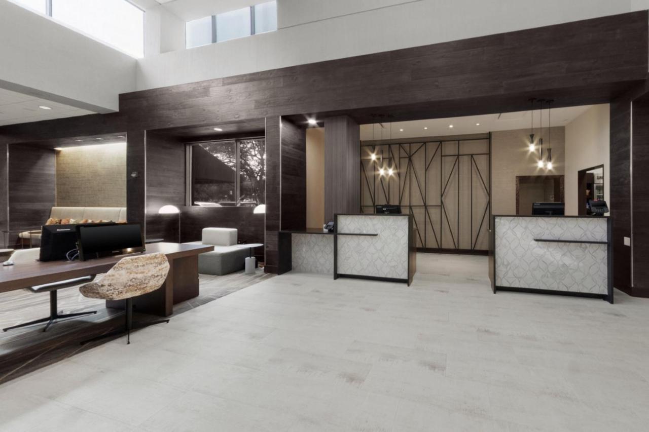 Отель Houston Marriott North Экстерьер фото