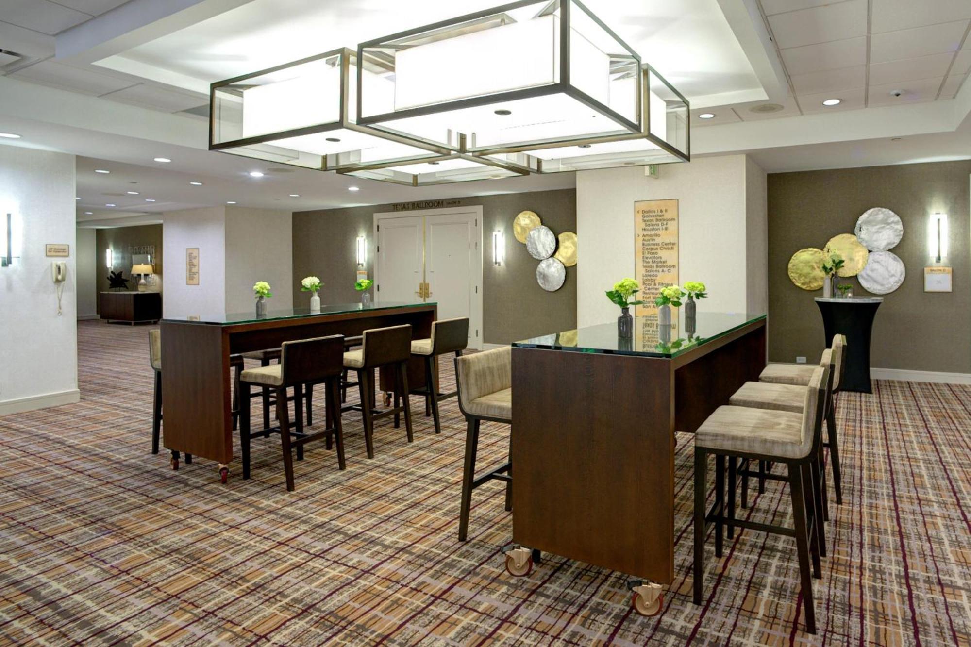 Отель Houston Marriott North Экстерьер фото